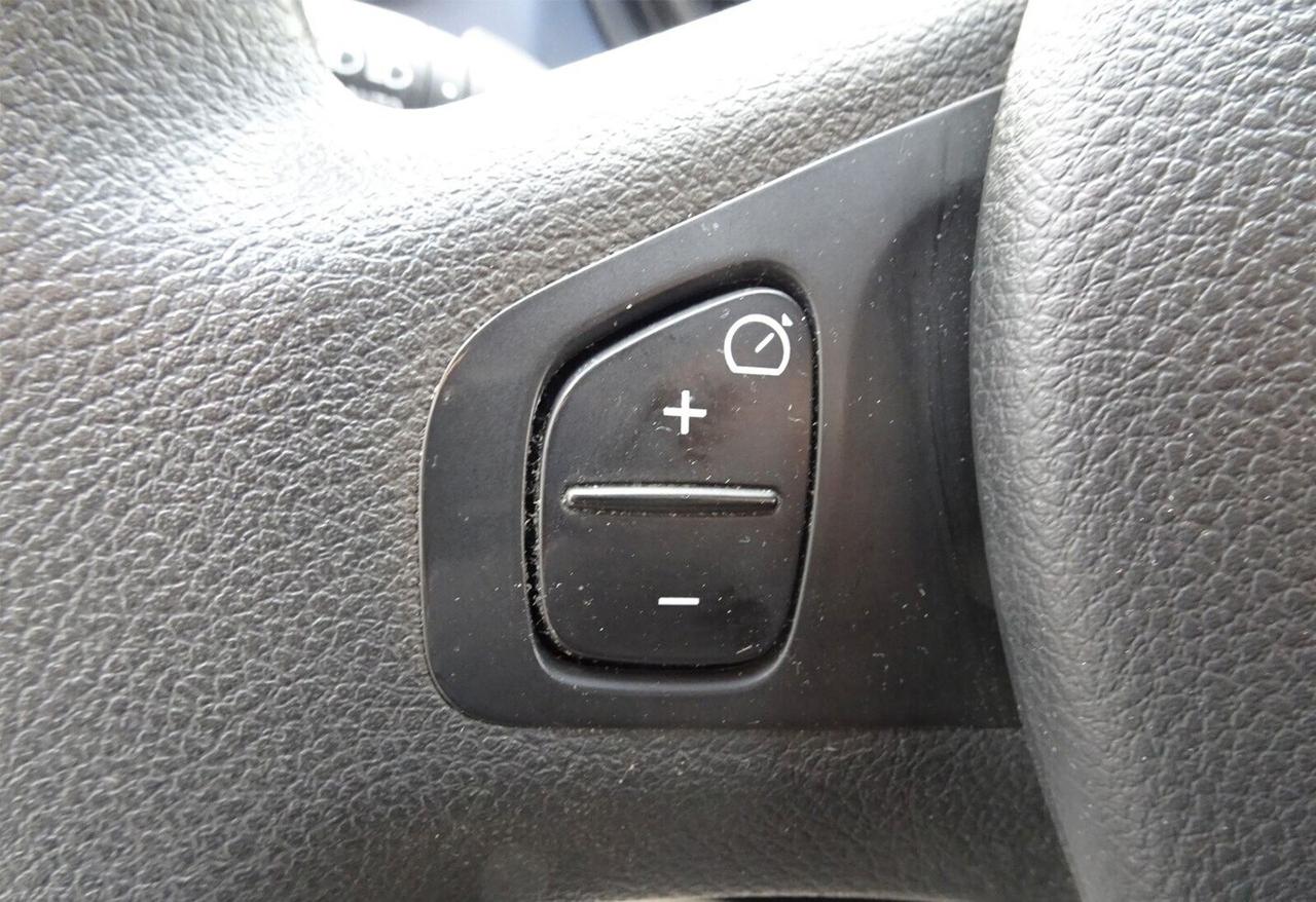 Opel Vivaro Combi 8 posti