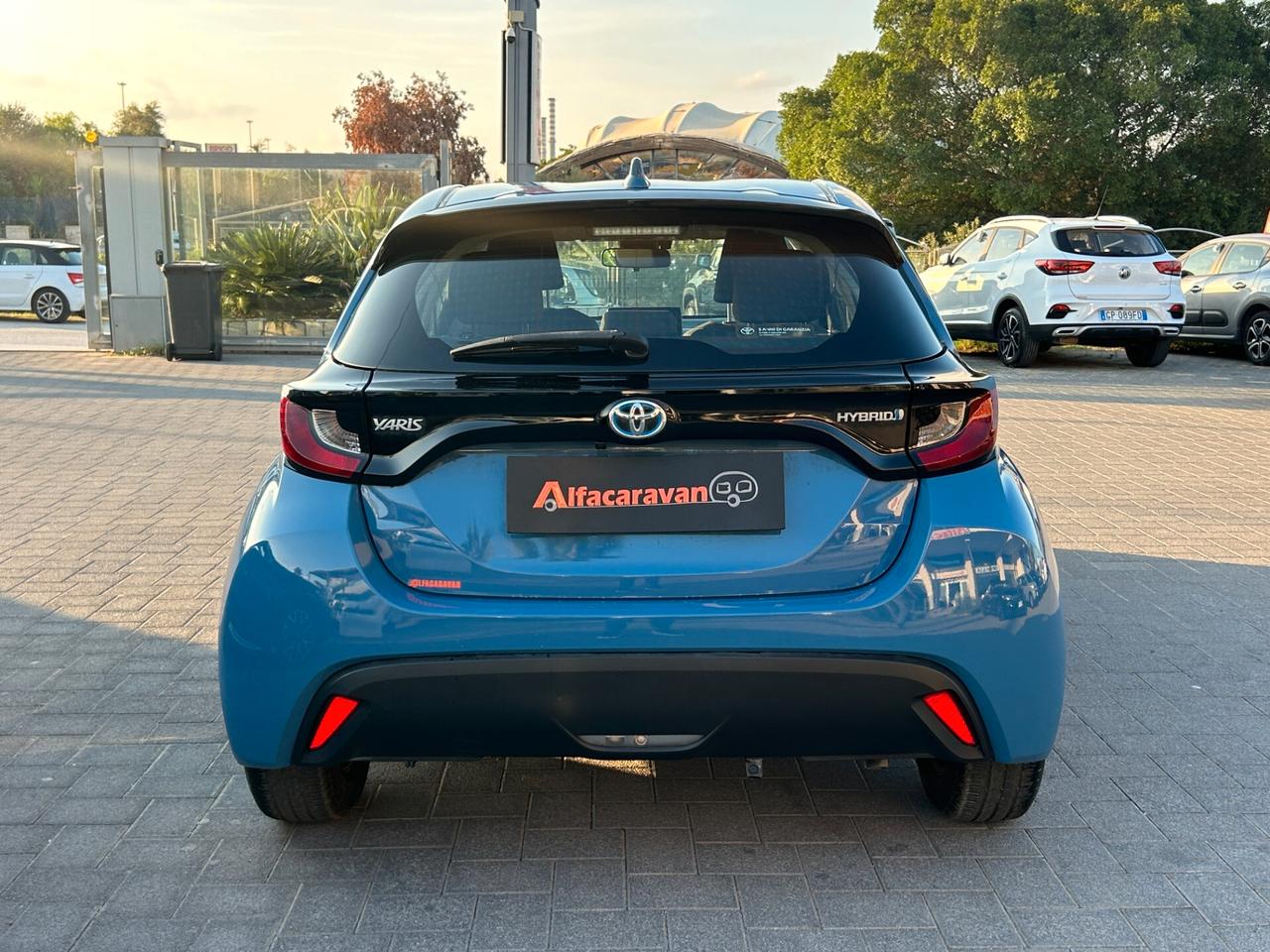 Toyota Yaris 1.5h Business