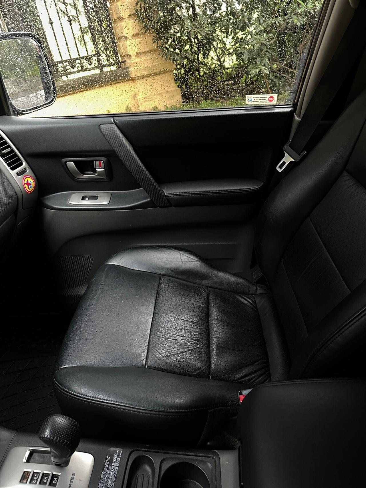 Mitsubishi Pajero 3.5i GDI V6 24V GLS 7 POSTI cat 5p.