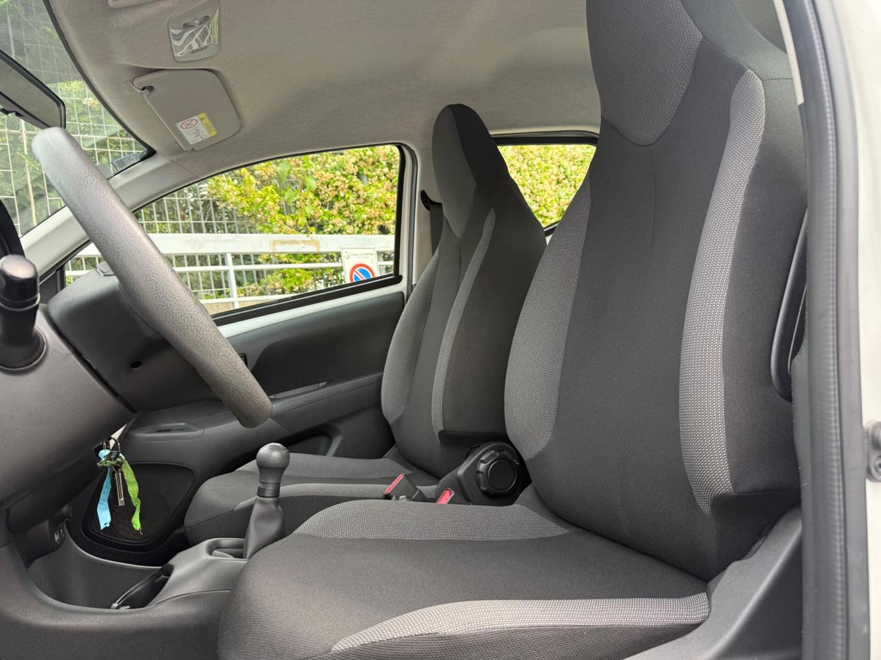 Toyota Aygo 1.0 5 porte x-cool GARANTITA PREZZO REALE