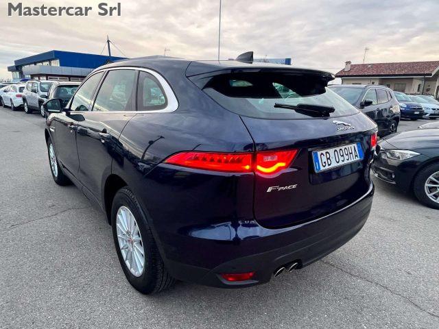 JAGUAR F-Pace 2.0d i4 Pure 180cv auto my20 - GB099HA