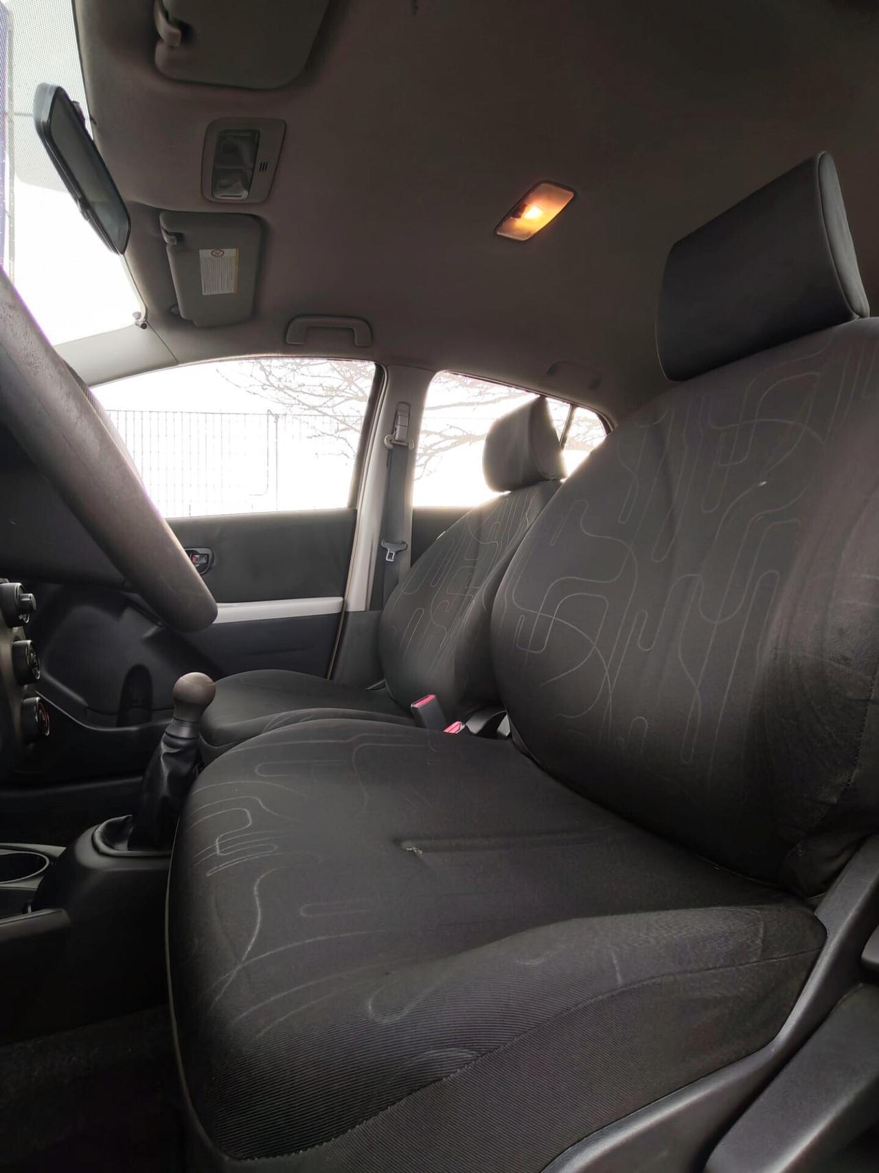 Toyota Yaris 1.0 5 porte