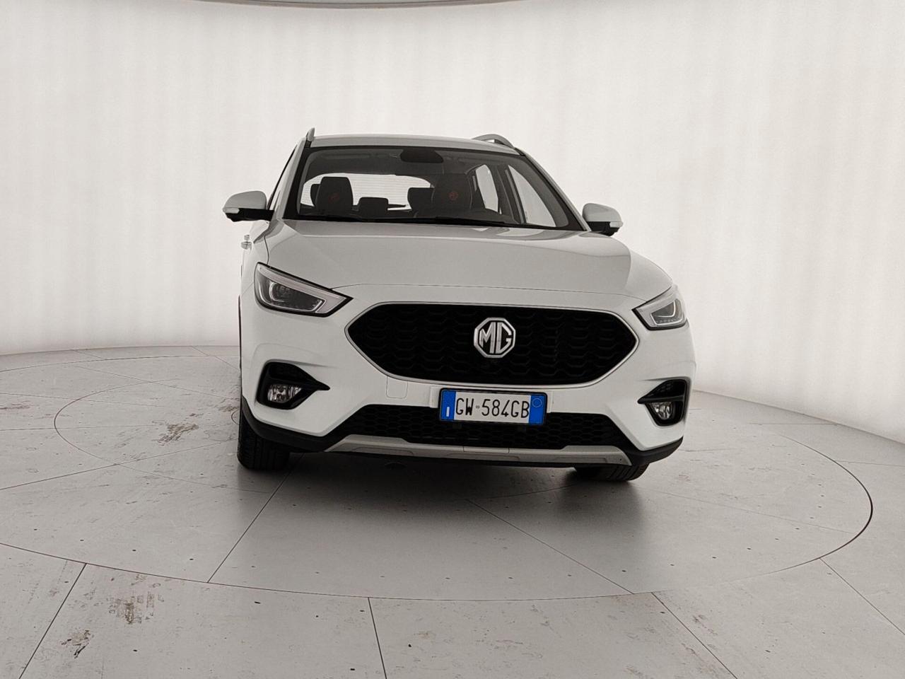 Mg ZS 1.5L 5MT LUXURY