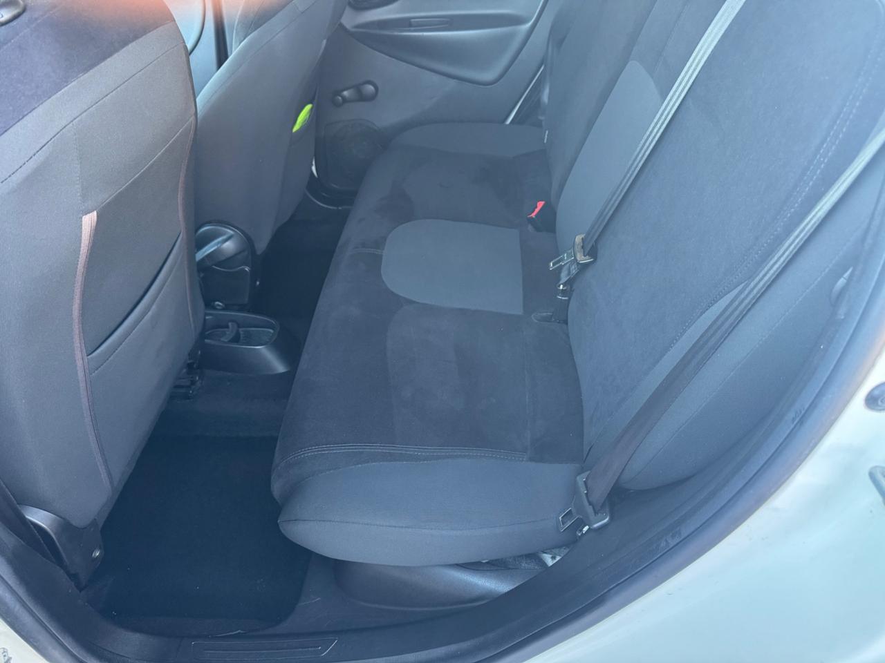 Lancia Ypsilon 1.3 MJT 16V 95 CV 5 porte S&S Silver