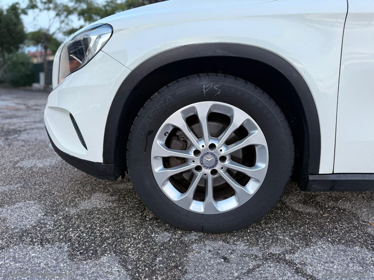 MERCEDES-BENZ GLA 180 d Automatic Executive