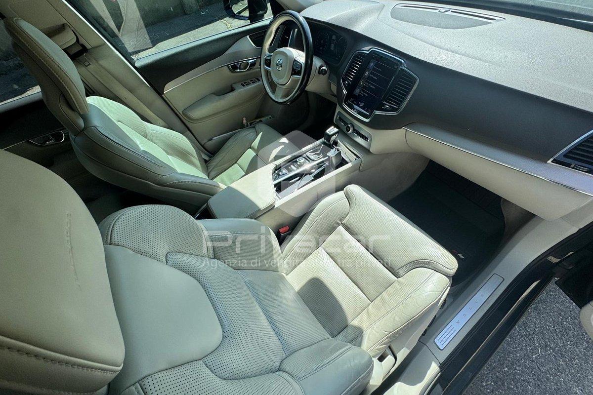 VOLVO XC90 D5 AWD Geartronic 7 posti Momentum