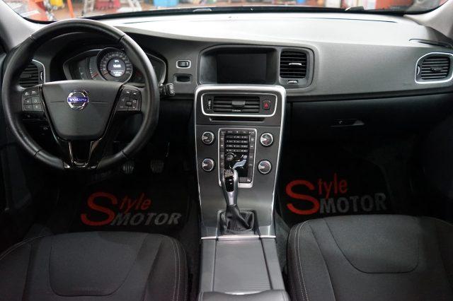 VOLVO V60 D2 Kinetic Certificata Pari al Nuovo