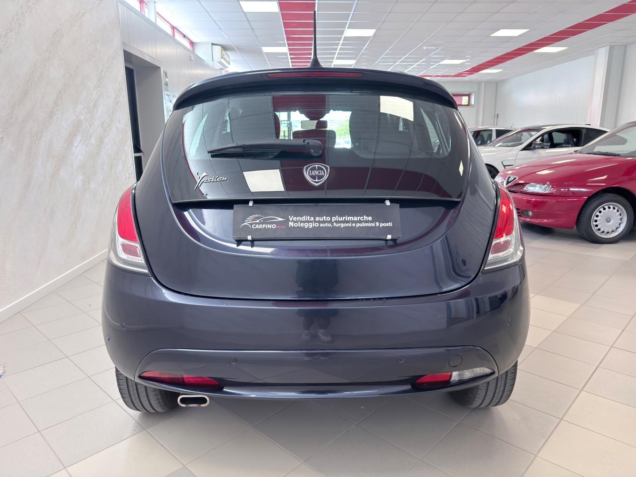 Lancia Ypsilon 1.0 FireFly 5 porte S&S Hybrid Ecochic A. Ferretti