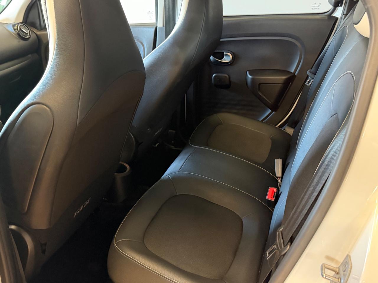 Renault Twingo SCe 65 CV Urban Night