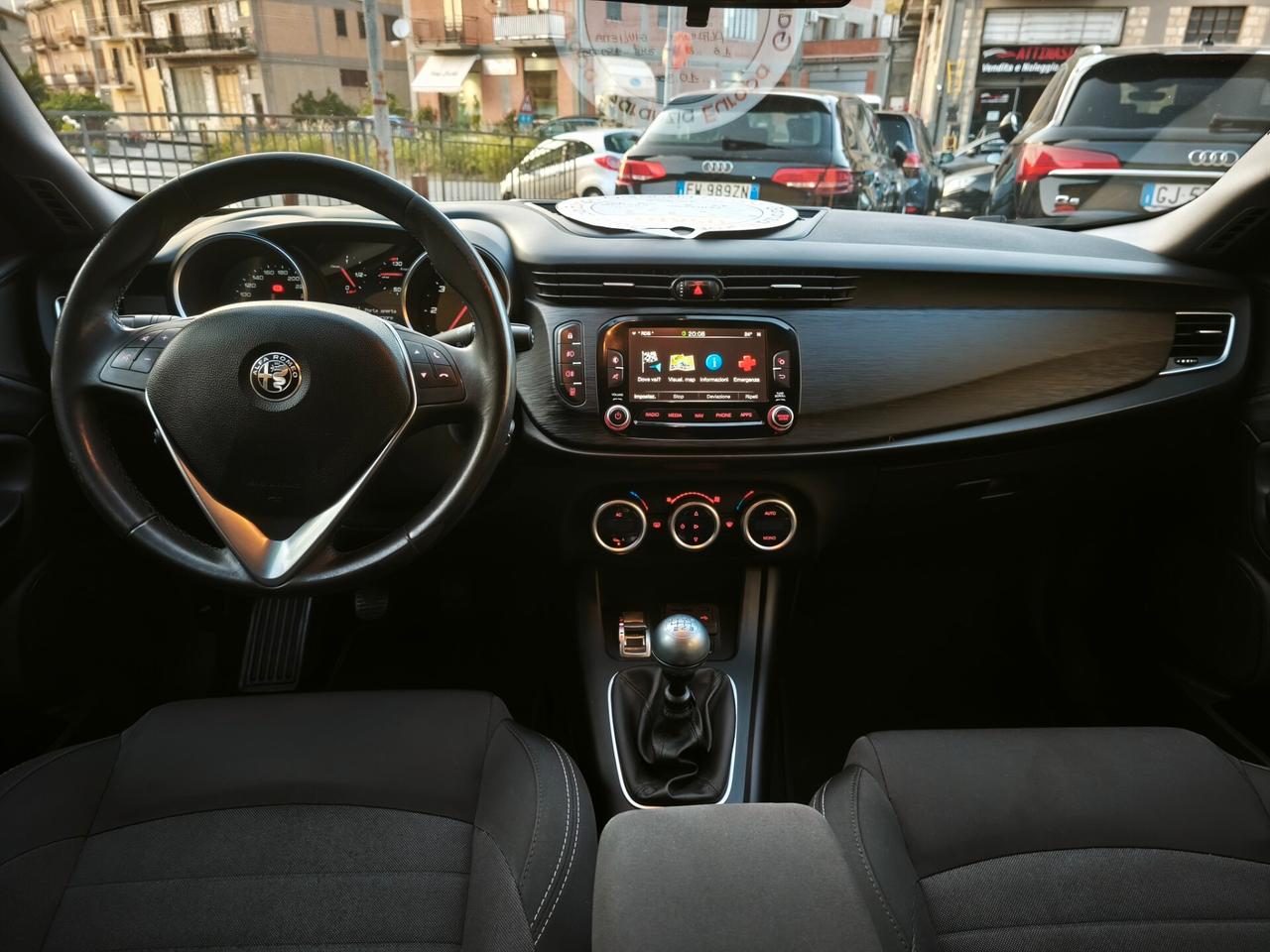 Alfa Romeo Giulietta 1.6 JTDm-2 120 CV Distinctive