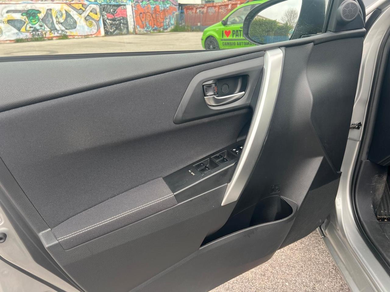 Toyota Auris Touring Sports 1.8 Hybrid Business