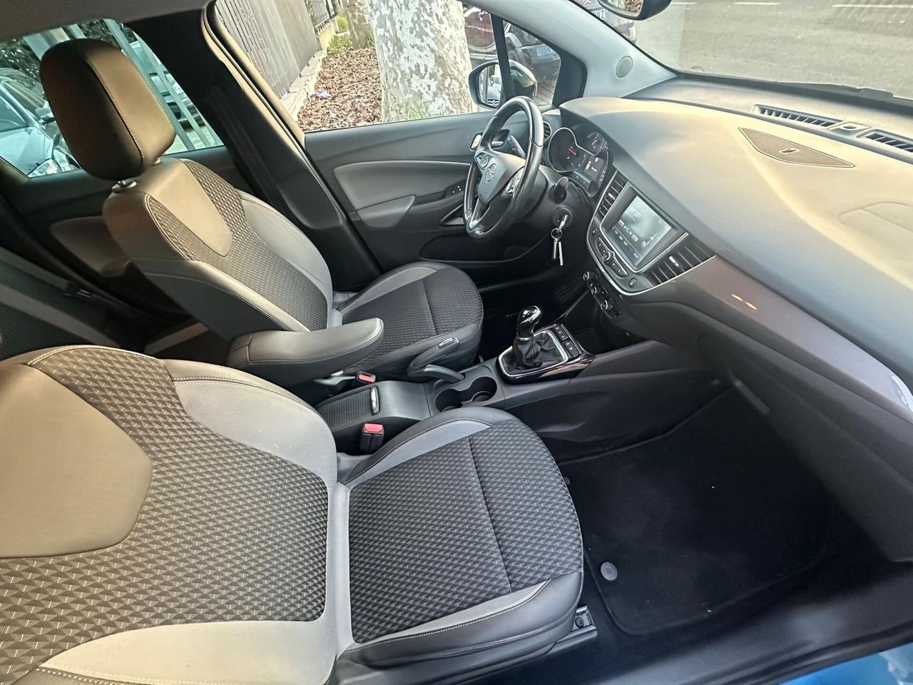 Opel Crossland X 1.6