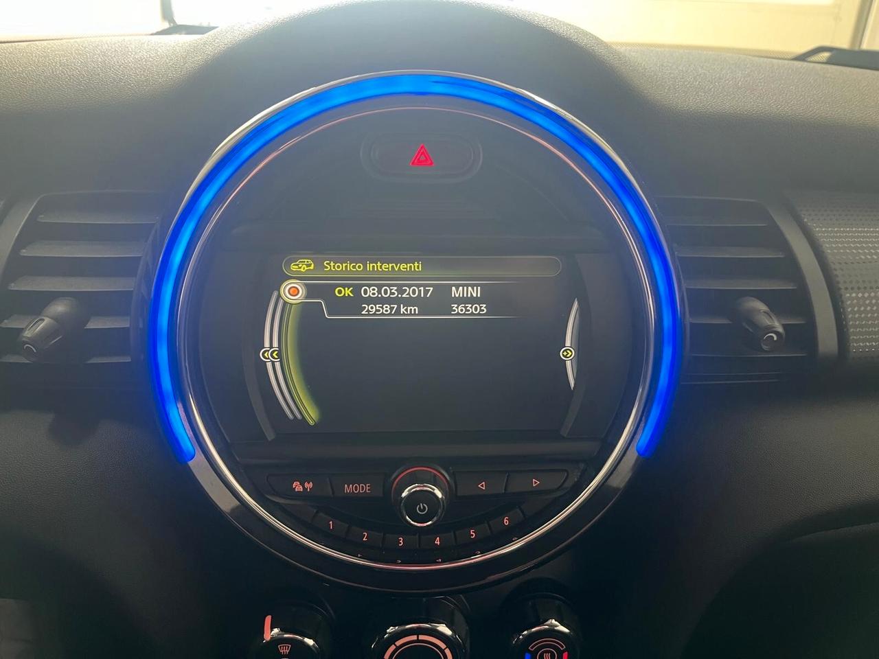 Mini 1.5 Cooper D 116cv Hype FULL BLACK