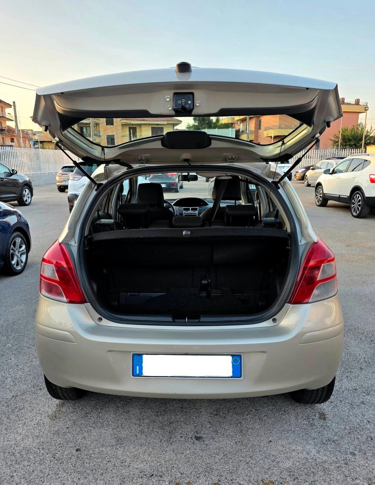 Toyota Yaris 1.0 5 porte Now