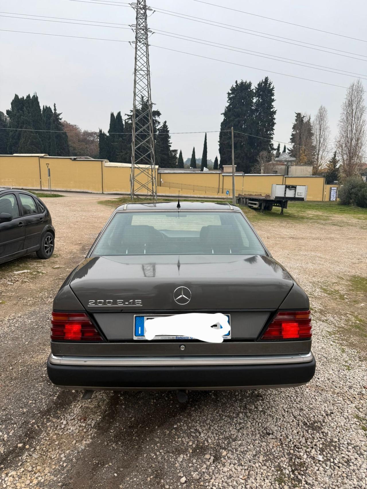 Mercedes-benz 200 e 16v gpl