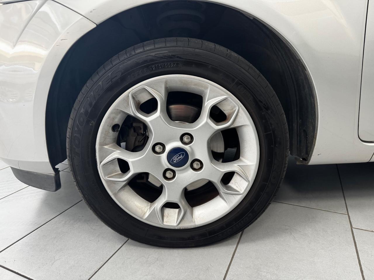 Ford Fiesta 1.4 TDCi 5p. Ghia