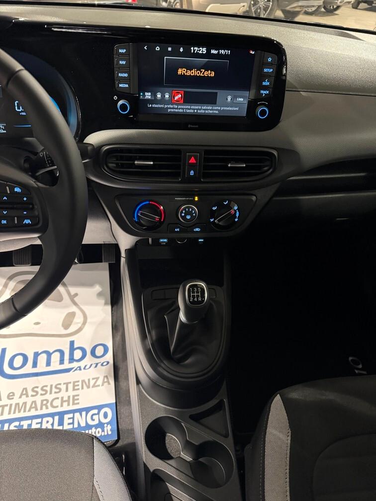 Hyundai i10 1.0 mpi Connectline 63cv Nav App con 15" Neopat