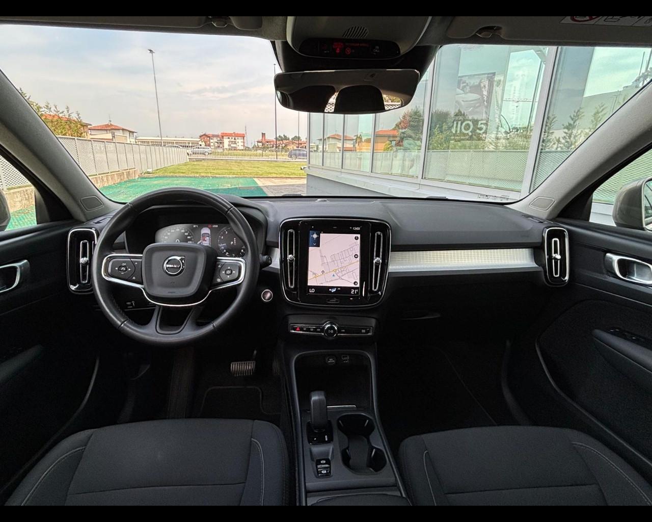 VOLVO XC40 N1 - XC40 N1 1.5 T2 Momentum geartronic AUTOCARRO