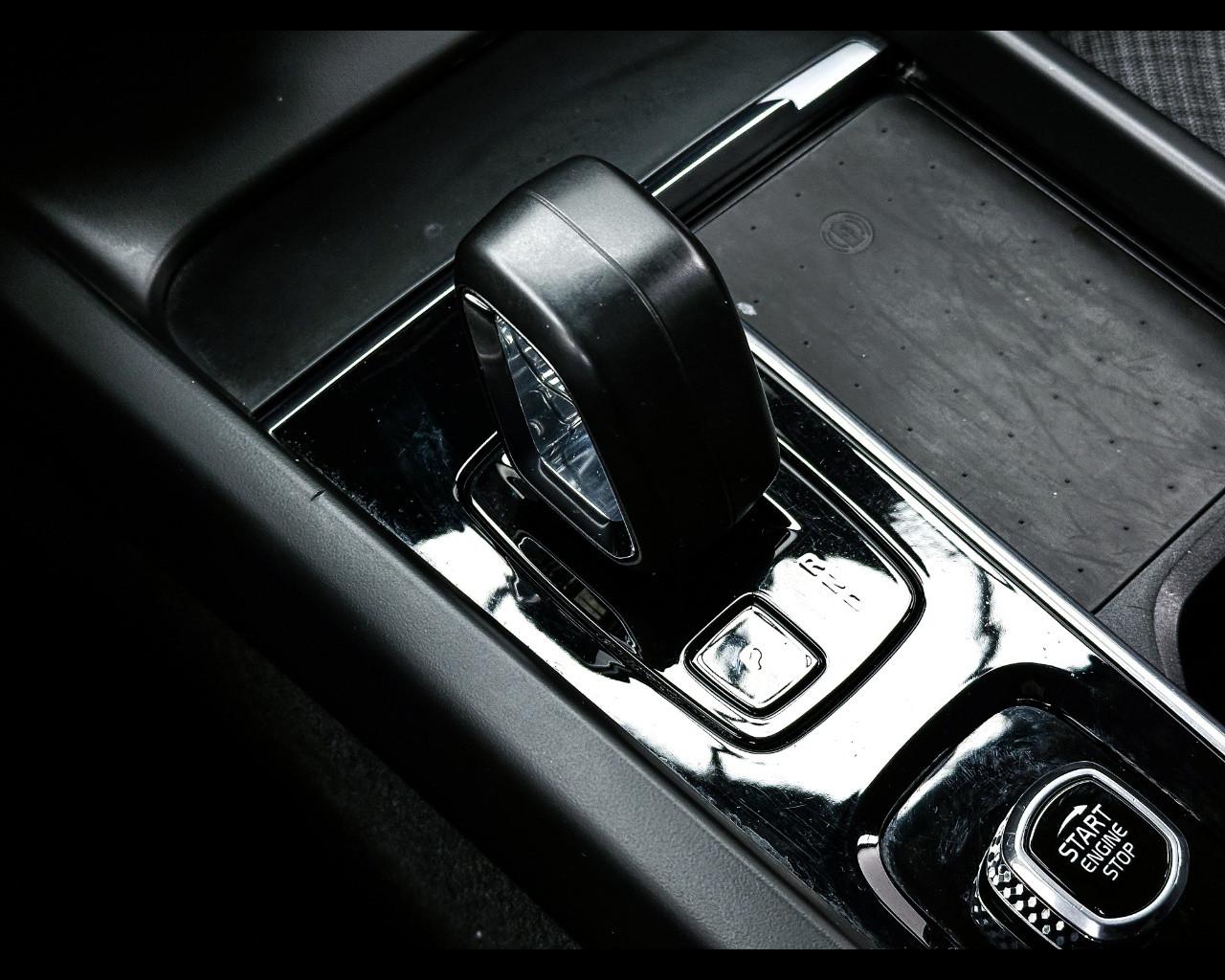 VOLVO V60 (2018-->) - V60 B4 (d) automatico Core