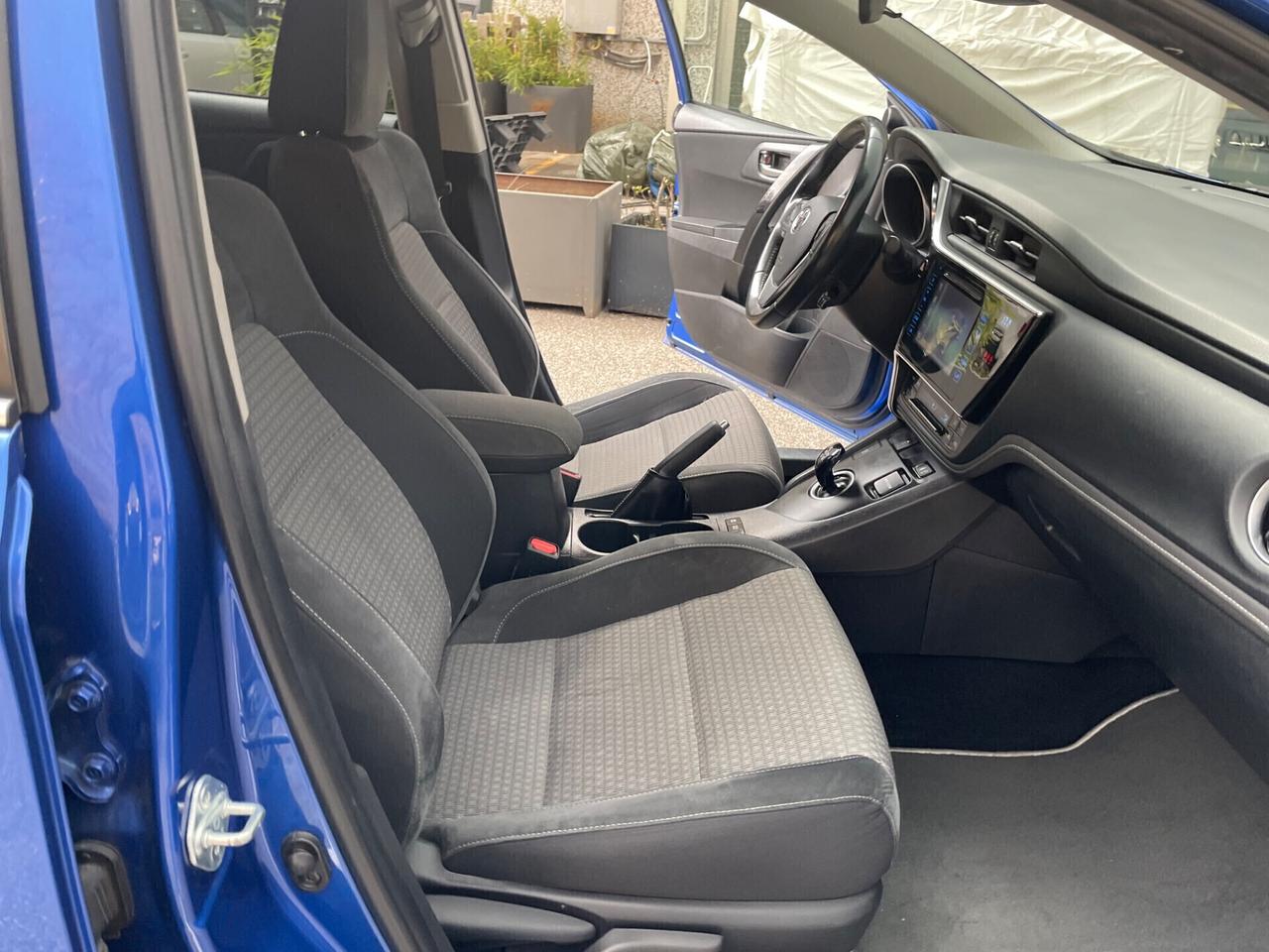 Toyota Auris 1.8 Hybrid*Neopatentati*Solo 105000km*