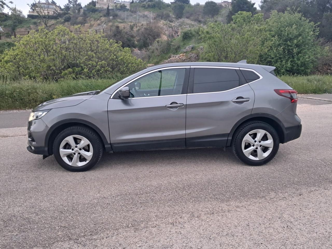 Nissan Qashqai 1.5 dCi N-Connecta