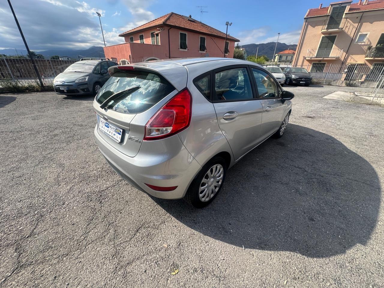 Ford Fiesta 1.5 TDCi 75CV 5 porte