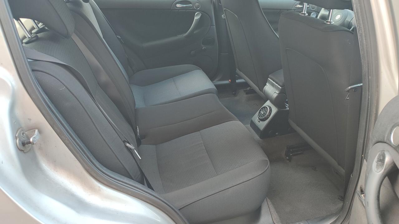 Alfa Romeo 147 1.6 16V TS BENZINA/GPL 5 porte NEOPATENTATO Distinctive