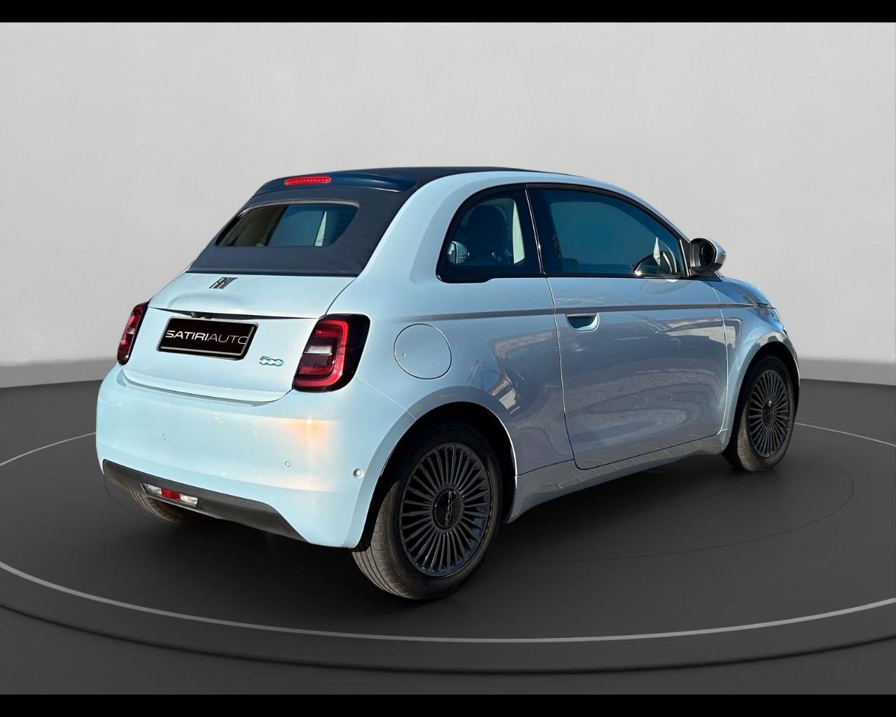 FIAT 500e Cabrio - 500e Cabrio 42 kWh Icon