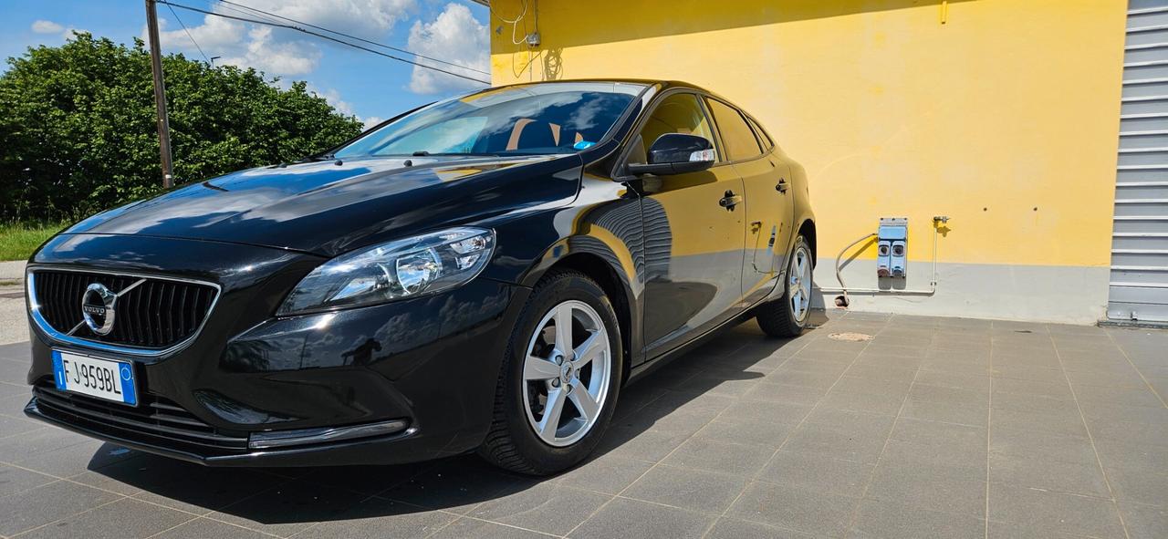 Volvo V40 D2 Business