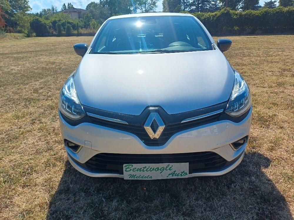 Renault Clio dCi 8V 75 CV 5 porte Moschino Zen
