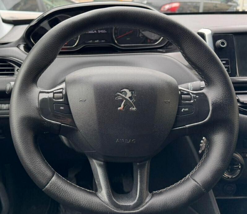 PEUGEOT 208 PureTech 68 3p ACT 72.000 KM