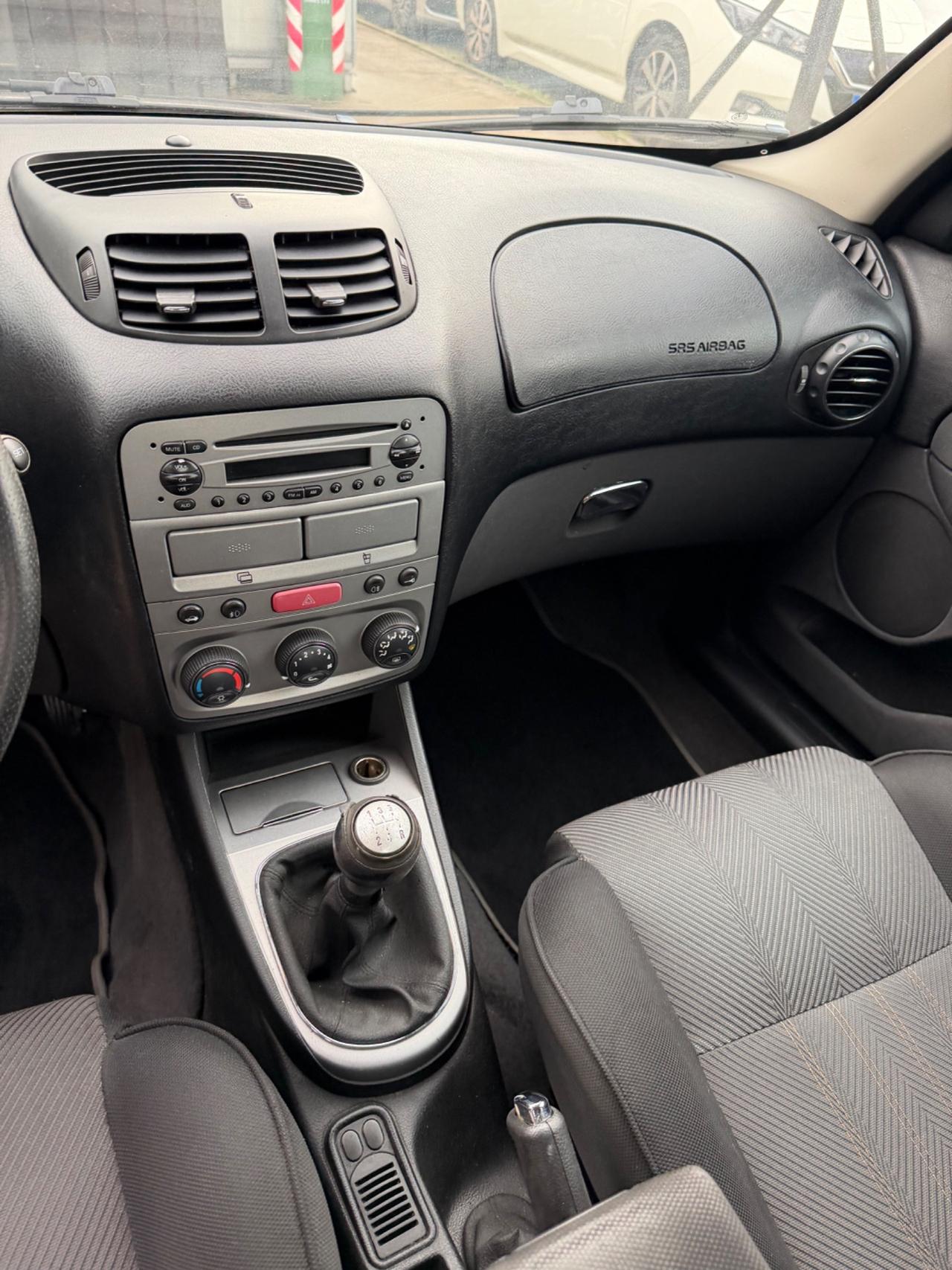 Alfa Romeo 147 1.9 JTD M-JET 16V 5 porte Dist.