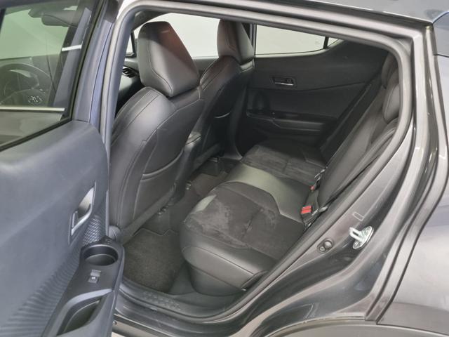 TOYOTA C-HR 1.8 Hybrid E-CVT Dynamic
