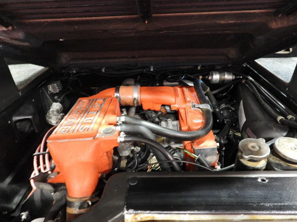 Lotus Esprit 2.2 i Turbo SE