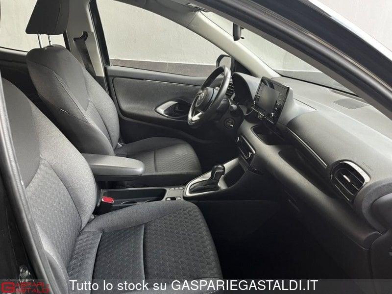 Toyota Yaris Hybrid 1.5h Business