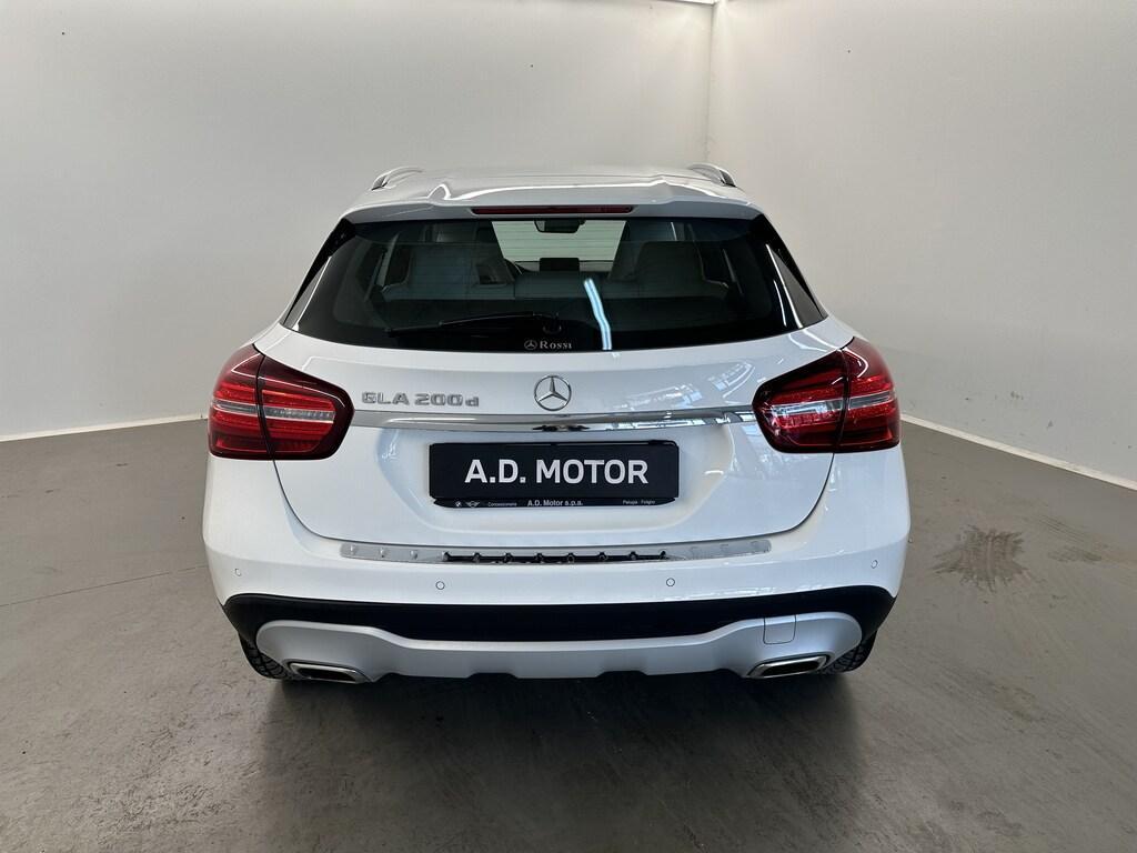 Mercedes GLA 200 200 D Premium 7G-DCT