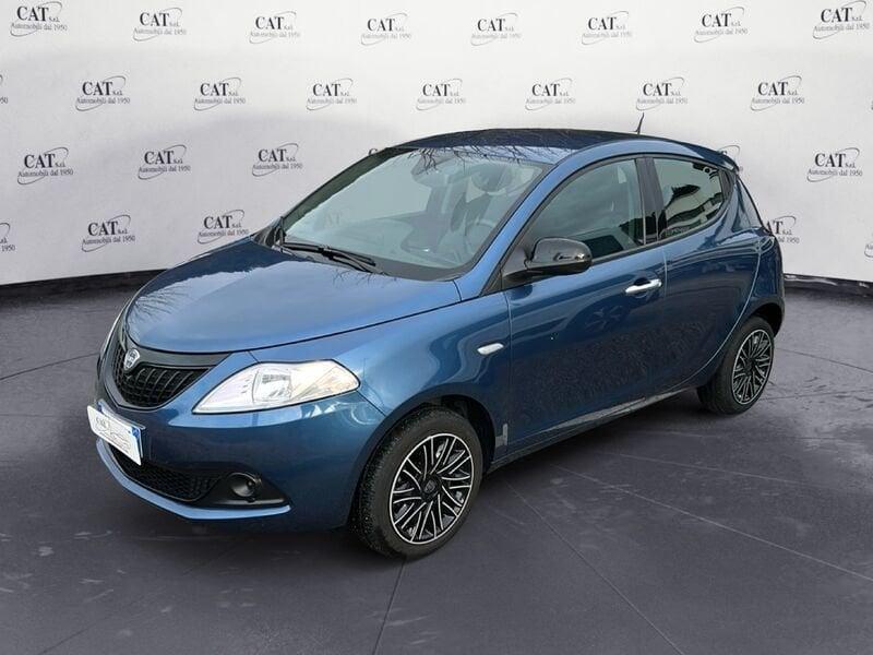 Lancia Ypsilon 1.0 FireFly 70cv Hybrid Platino