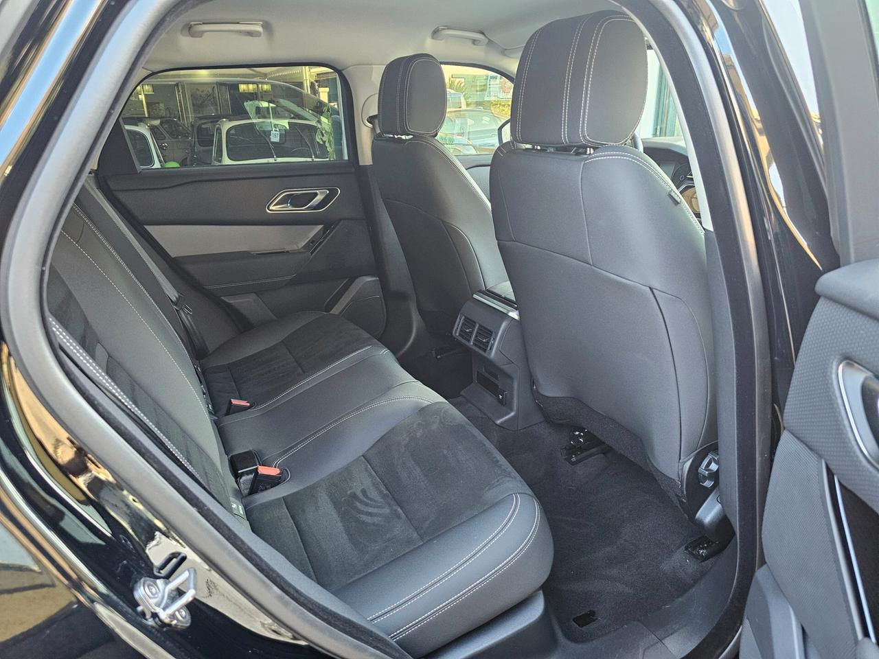 Land Rover Range Rover Velar 2.0D I4 180 CV R-Dynamic SE