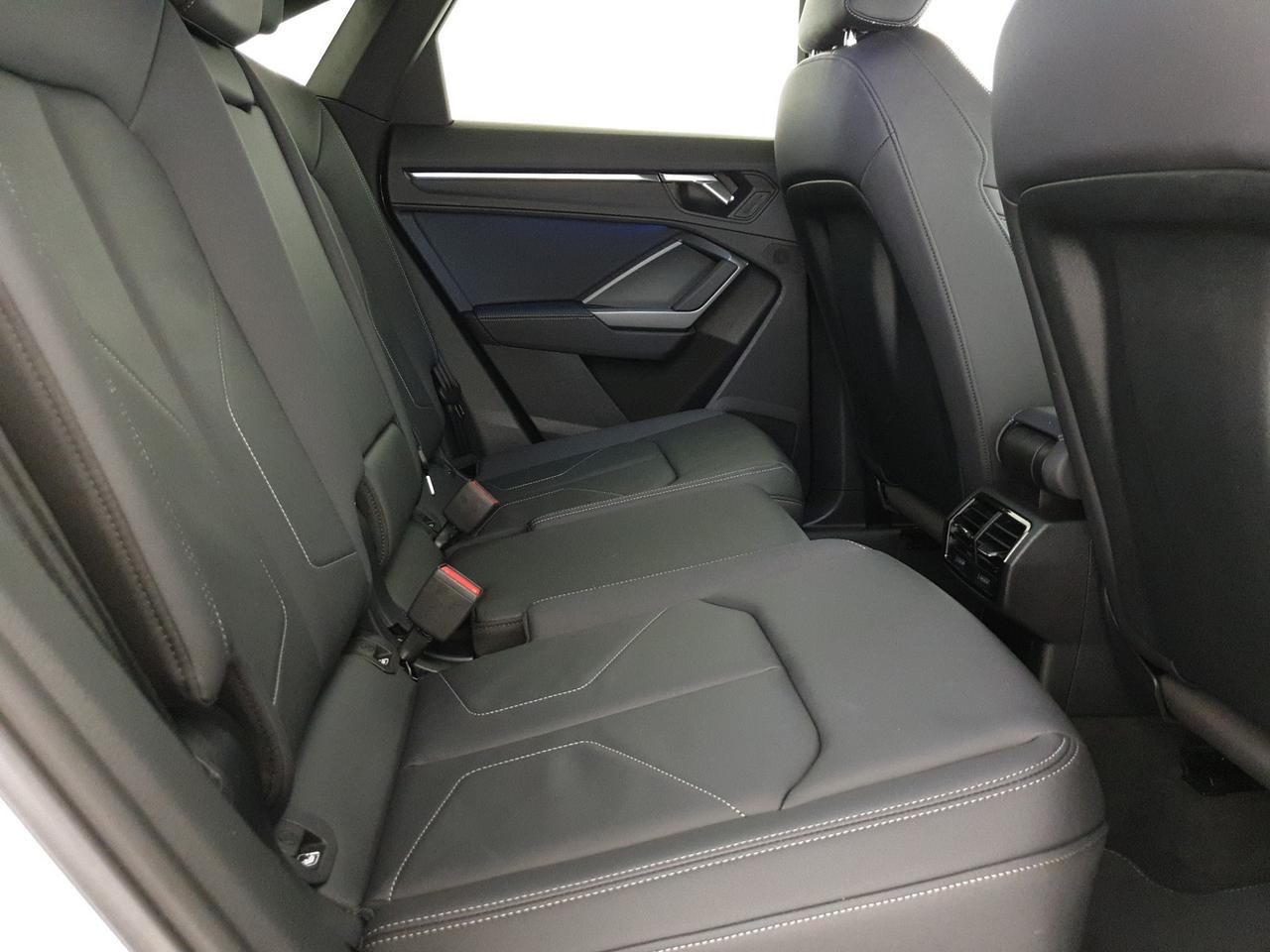 Sportback 35TDI 150CV S tronic Identity Black