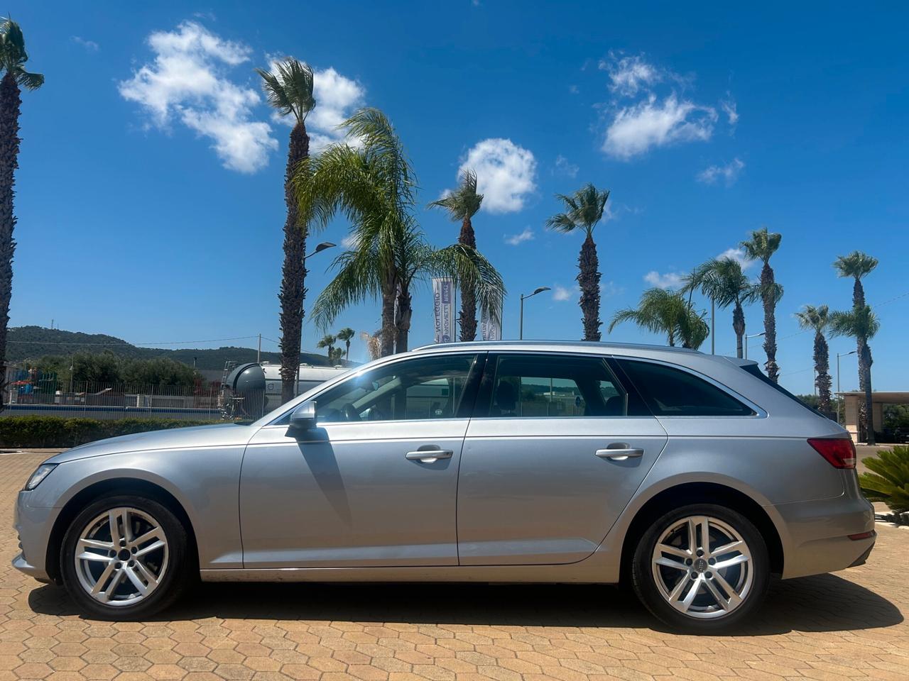 Audi A4 Avant 2.0 TDI 150 CV ultra S tronic