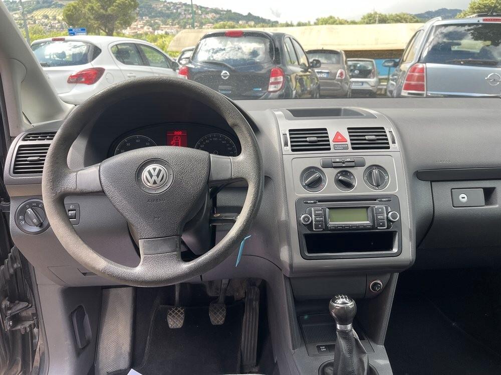 Volkswagen Touran 1.4 16V TSI 150CV Trendline Ecofuel 7 POSTI
