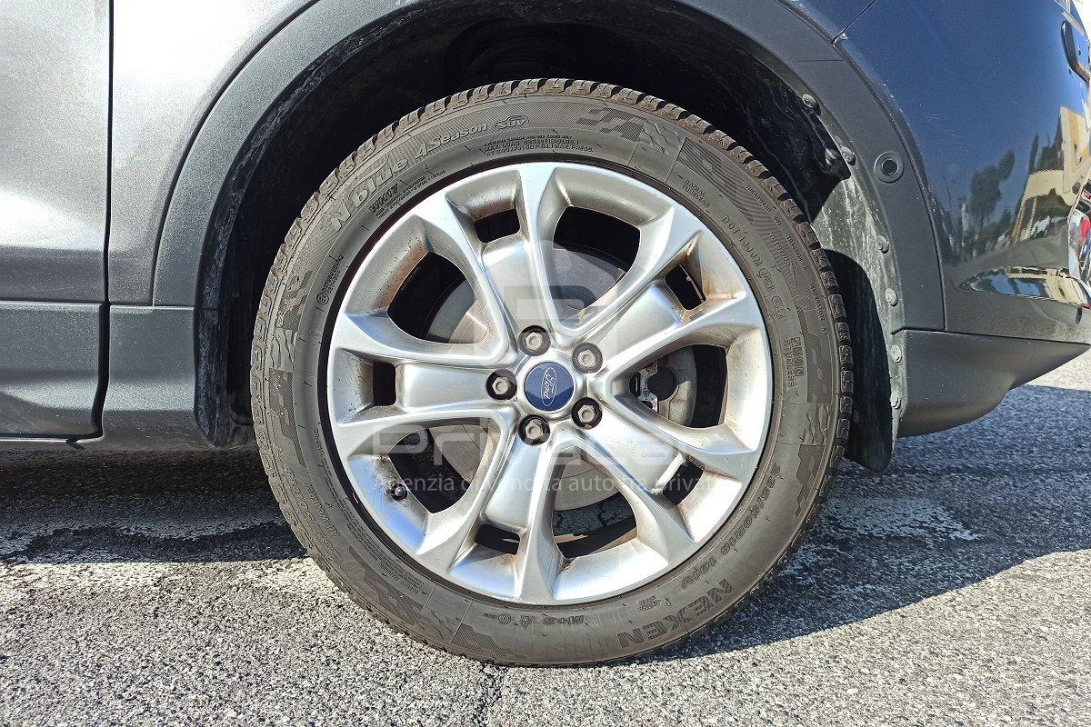 FORD Kuga 2.0 TDCI 150 CV S&S 4WD Powershift Titanium