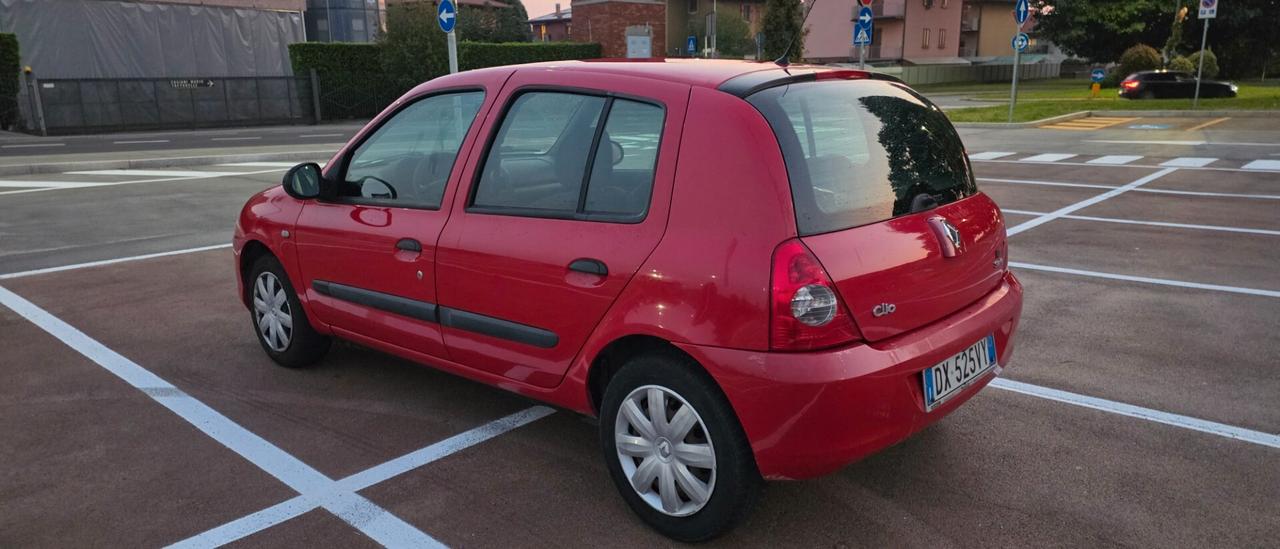 Renault Clio 1.2 16V 5 porte GPL Dynamique