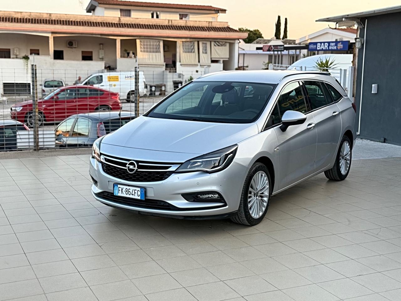 Opel Astra 1.6 CDTi 136CV aut. Sports Tourer Innovation Garanzia 12 Mesi