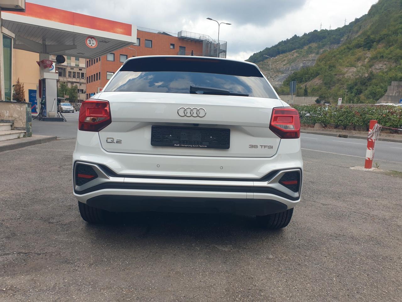 Audi Q2 35 TFSI S tronic line Edition