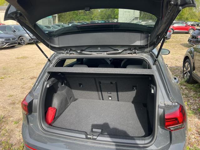 VOLKSWAGEN Golf 1.5 eTSI 150 CV DSG R-Line