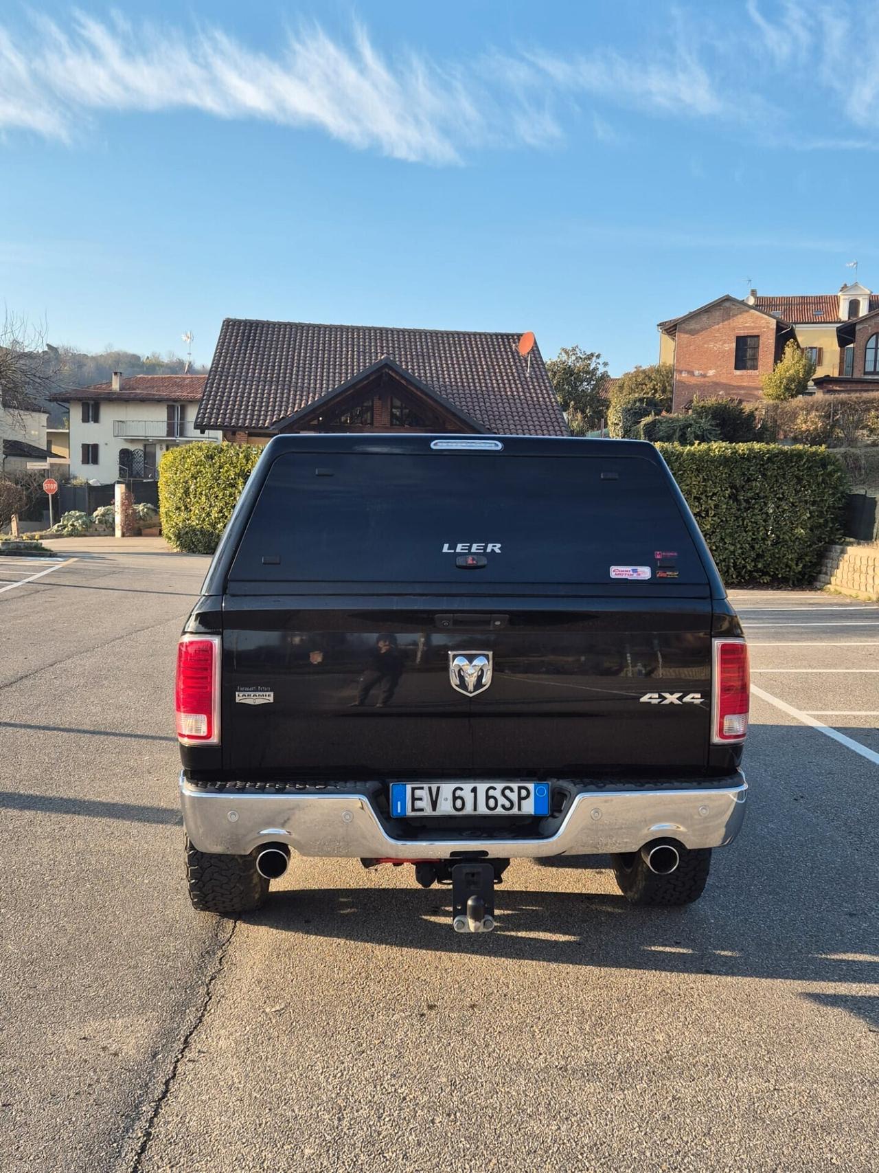 Dodge RAM 1500 LARAMIE 2014