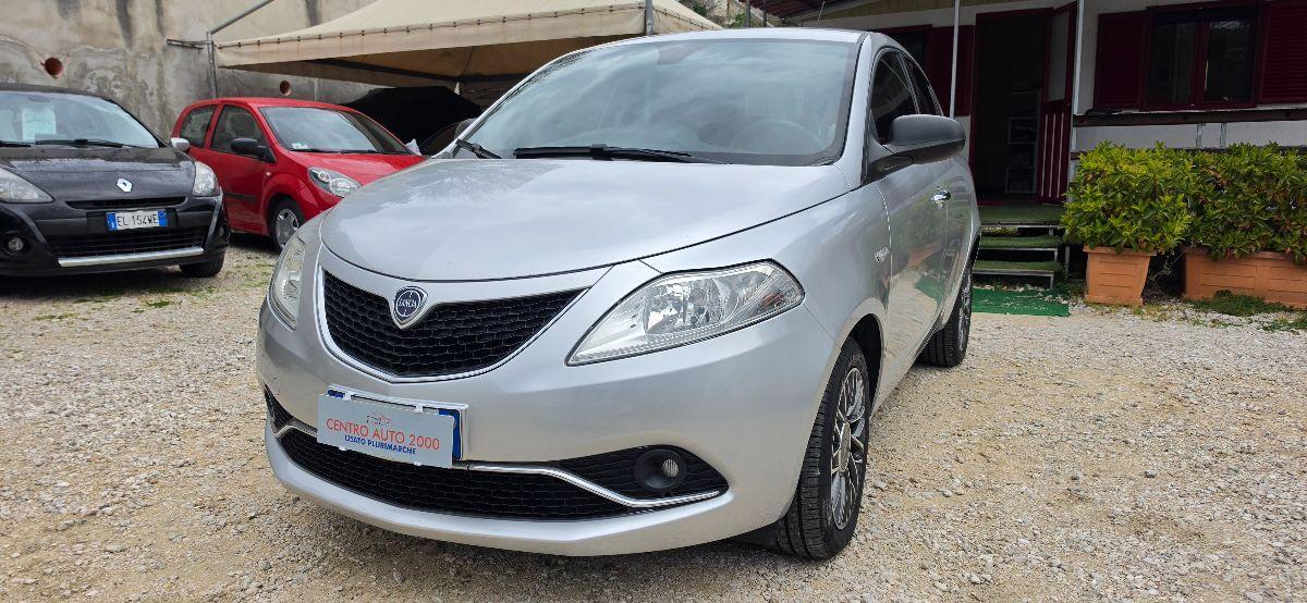 LANCIA Ypsilon 1.2 69 CV 5p. GPL Ecochic Silver