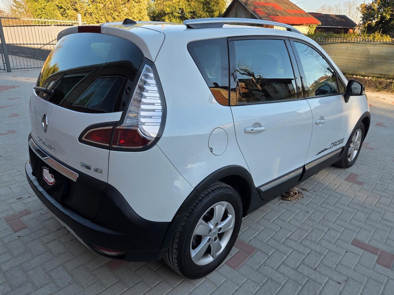 Renault Scenic Scénic XMod Cross 1.5 dCi 110CV Energy