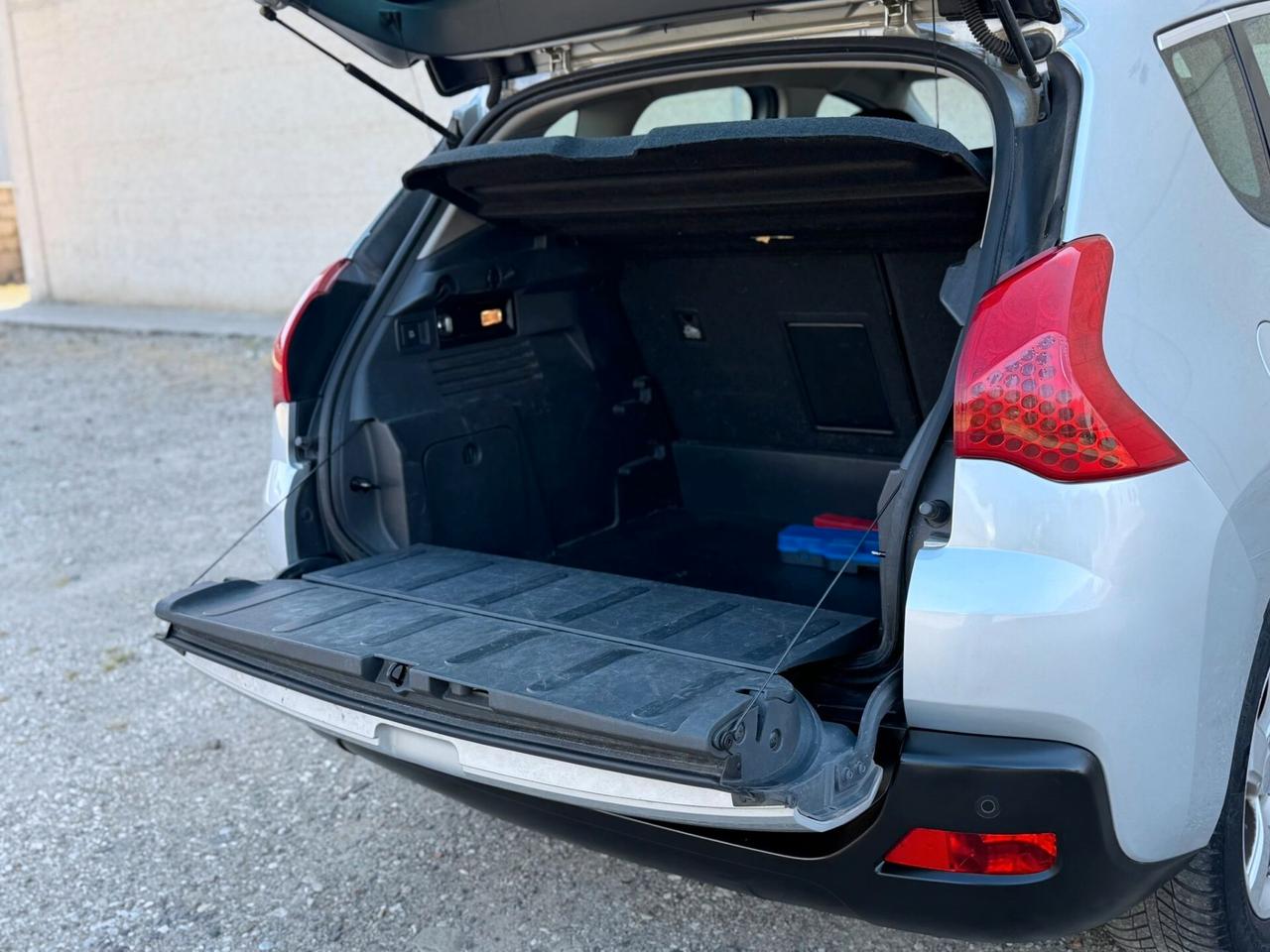 Peugeot 3008 1.6 HDi 112CV Automatico